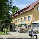 Hotell Hotel Kenese Balatonkenese