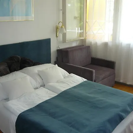 Hotel Kenese バラトンケネシェ