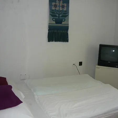 Hotel Kenese ホテル バラトンケネシェ