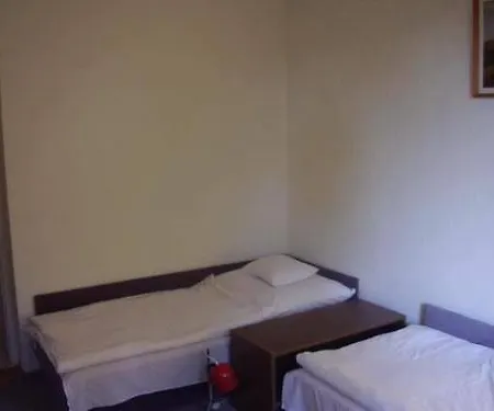 ホテル Hotel Kenese バラトンケネシェ