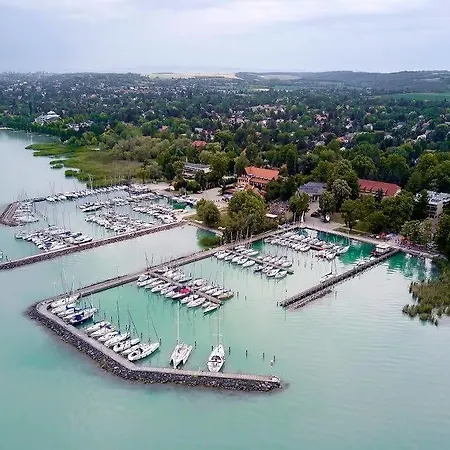 Otel Hotel Kenese 4*